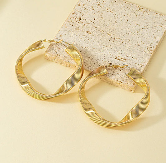 Golden Curve Hoops