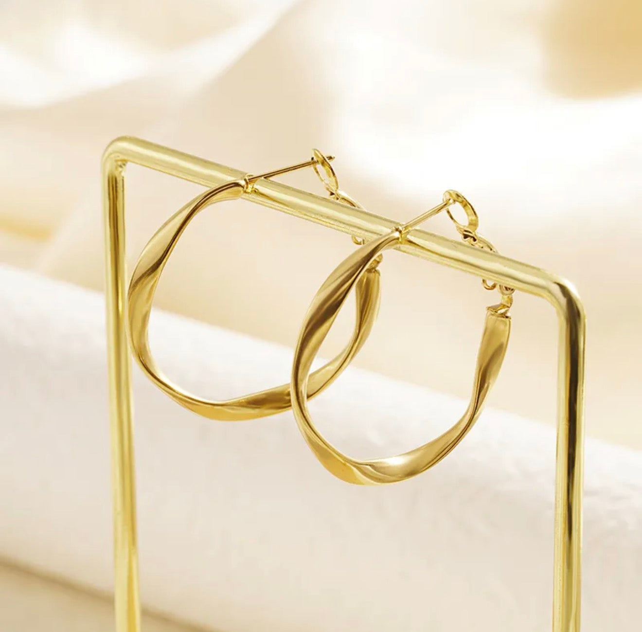Twirly girl| 18K Gold PVD Twisted Waterproof SMALL Hoop Earrings – Non Tarnish Stainless Steel Statement Hoops